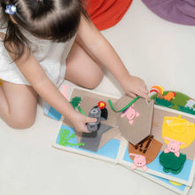Load image into Gallery viewer, On the Farm Busy Book