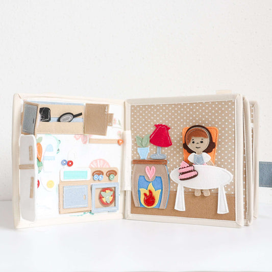 Why Pretend Play (Without Screens!) Is the Best Gift for Your Child’s Development